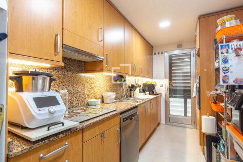 Dzīvoklis pārdošanā Sant Just Desvern, Barcelona, Spānijā 3 istabas, 102 m2 Nr. 150806 - attēls 18