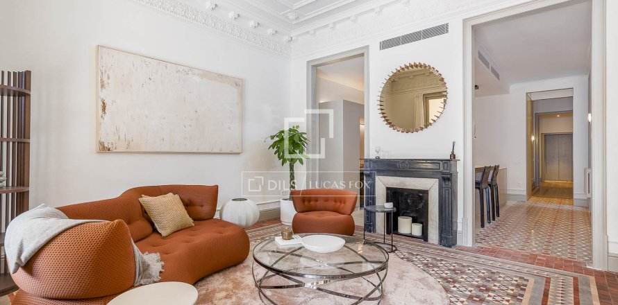 Apartament w Barcelona, Hiszpania 3 sypialnie, 195 mkw. nr 150810