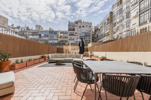 Apartament w Barcelona, Hiszpania 3 sypialnie, 195 mkw. nr 150810 – zdjęcie 13