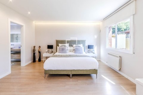 Villa till salu i Sitges, Barcelona, Spanien 4 sovrum, 266 kvm. Nr. 150808 - foto 12