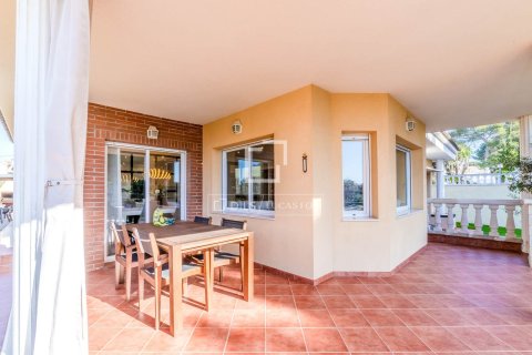 Villa till salu i Sitges, Barcelona, Spanien 4 sovrum, 266 kvm. Nr. 150808 - foto 18