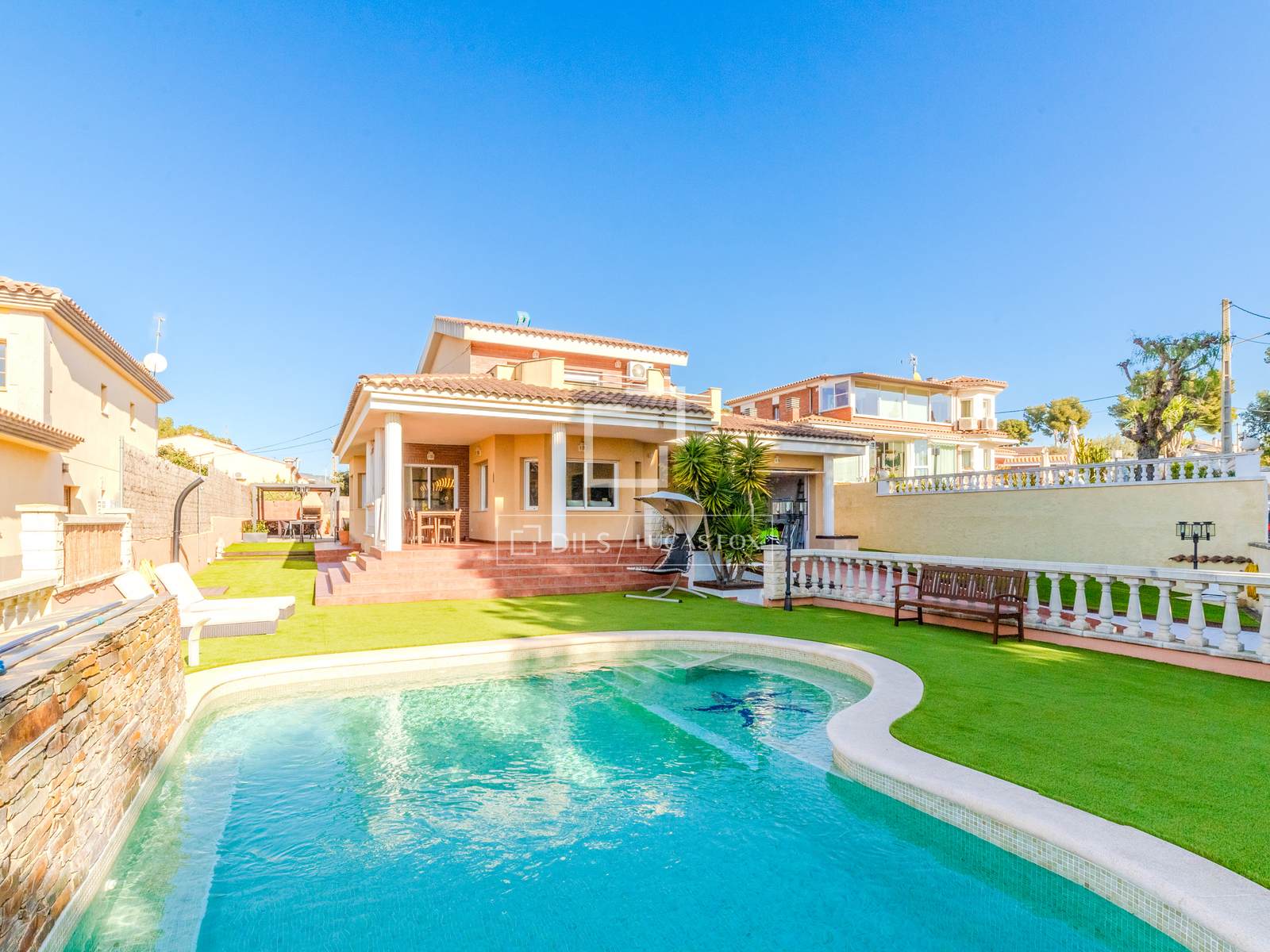 Villa in Sitges, Barcelona, Spanien 4 Schlafzimmer, 266 m2 Nr. 150808