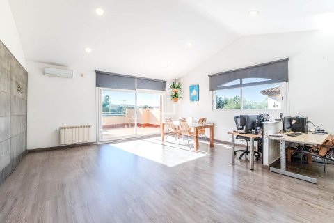 Villa till salu i Sitges, Barcelona, Spanien 4 sovrum, 266 kvm. Nr. 150808 - foto 21