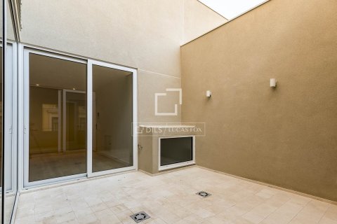 Lägenhet till salu i Barcelona, Spanien 4 sovrum, 105 kvm. Nr. 150805 - foto 11