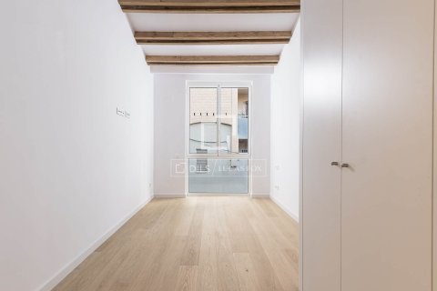 Lägenhet till salu i Barcelona, Spanien 4 sovrum, 105 kvm. Nr. 150805 - foto 22