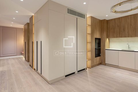 Продажа квартиры в Барселона, Испания 3 спальни, 147м2 №150809 - фото 19