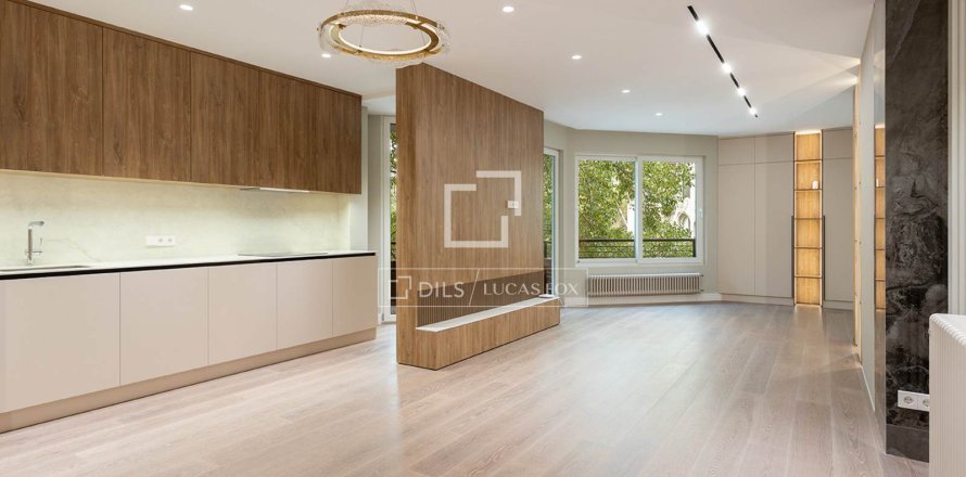 Квартира в Барселона, Испания 3 спальни, 147м2 №150809