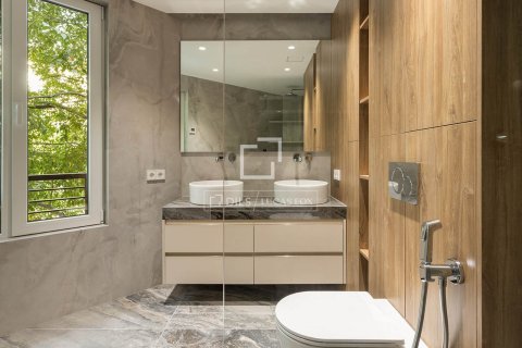 Продажа квартиры в Барселона, Испания 3 спальни, 147м2 №150809 - фото 25