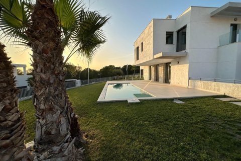 Villa for sale in Finestrat, Alicante, Spain 3 bedrooms, 258 sq.m. No. 165551 - photo 2