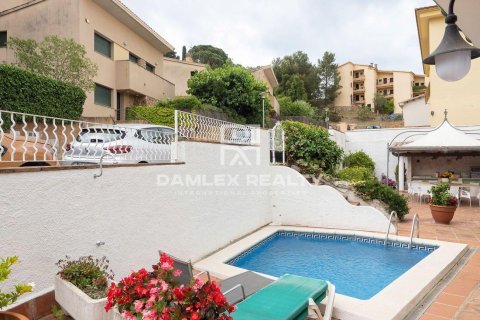 Dom w Tossa de Mar, Girona, Hiszpania 7 sypialni, 312 mkw. nr 177196 – zdjęcie 15