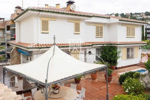 Dom w Tossa de Mar, Girona, Hiszpania 7 sypialni, 312 mkw. nr 177196