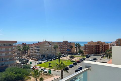 Lägenhet till salu Guardamar del Segura, Alicante, Spanien 3 sovrum, 100 kvm. Nr. 135623 - foto 20
