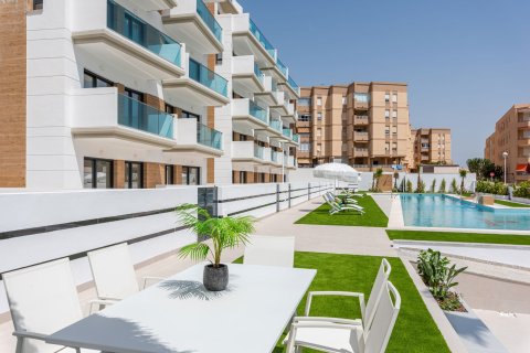 Продажа квартиры Гуардамар-дель-Сегура, Аликанте, Испания 3 спальни, 100м2 №135623 - фото 30