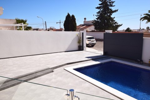 Villa à vendre Ciudad Quesada, Alicante, Espagne, 3 chambres, 160 m2 No. 135625 - photo 12