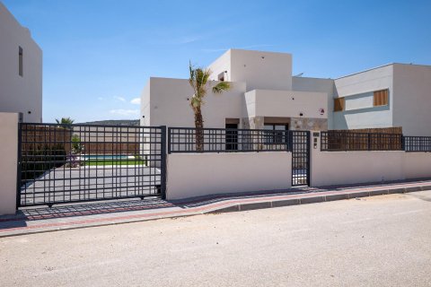 Villa till salu i Algorfa, Alicante, Spanien 3 sovrum, 113 kvm. Nr. 194497 - foto 17