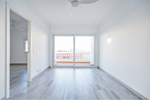 Apartment à vendre Es Castell, Menorca, Espagne, 3 chambres, 83 m2 No. 133212 - photo 3