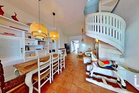 Hus till salu i El Campello, Alicante, Spanien 4 sovrum, 250 kvm. Nr. 153728 - foto 5