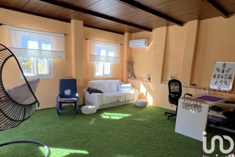 Продажа дома в Алаурин-эль-Гранде, Малага, Испания 4 спальни, 238м2 №153725 - фото 27