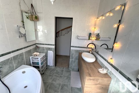 Продажа дома в Алаурин-эль-Гранде, Малага, Испания 4 спальни, 238м2 №153725 - фото 16