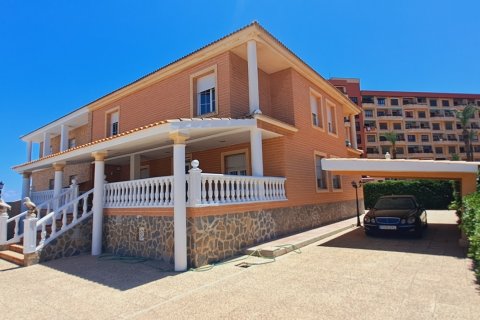 Dom w Cartagena, Murcia, Hiszpania 6 sypialni, 237 mkw. nr 153722 – zdjęcie 2