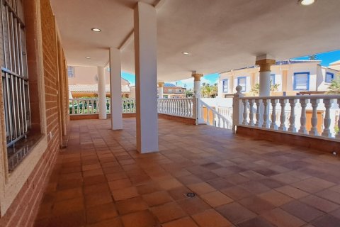 Dom w Cartagena, Murcia, Hiszpania 6 sypialni, 237 mkw. nr 153722 – zdjęcie 26