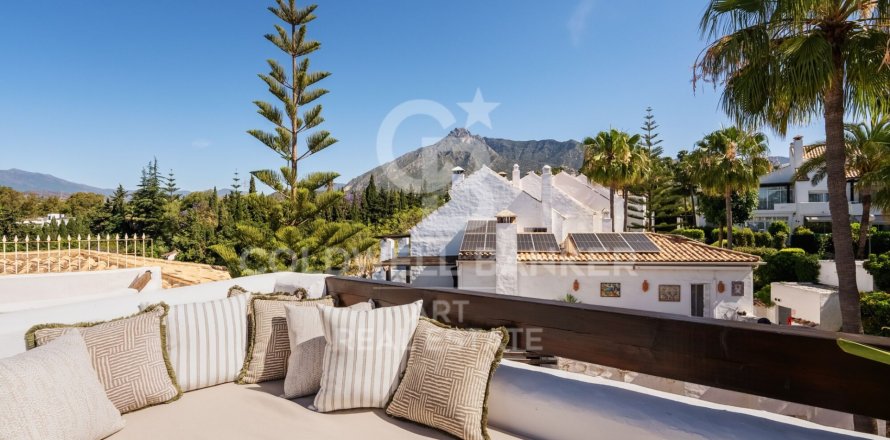 Villa à Marbella, Malaga, Espagne 5 chambres, 393 m2 No. 178667