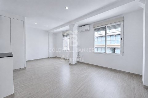 Apartment à vendre à Valencia, Espagne, 2 chambres, 73 m2 No. 178668 - photo 2