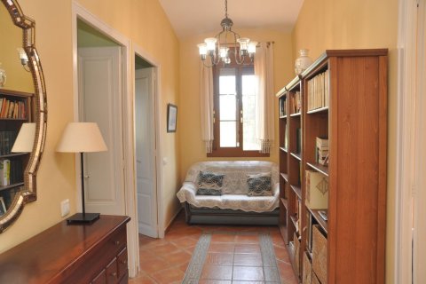 Hus till salu i Mataro, Barcelona, Spanien 5 sovrum, 380 kvm. Nr. 178334 - foto 26