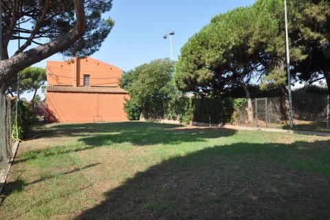 Hus till salu i Mataro, Barcelona, Spanien 5 sovrum, 380 kvm. Nr. 178334 - foto 6