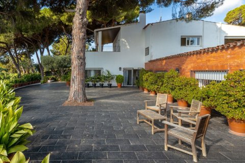 Hus till salu i Sant Andreu de Llavaneres, Barcelona, Spanien 5 sovrum, 1063 kvm. Nr. 178333 - foto 17