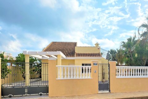 Villa for sale Los Urrutias, Murcia, Spain 4 bedrooms, 134 sq.m. No. 115350 - photo 2