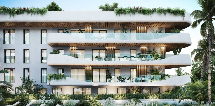 Apartment in Marbella, Malaga, Spain 4 bedrooms,  No. 162175