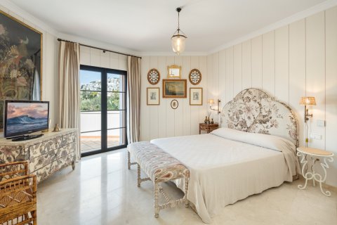 Villa in Benahavis, Malaga, Spain 4 bedrooms, 373 sq.m. No. 162172