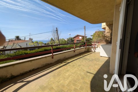 Villetta a schiera in vendita a El Masnou, Barcelona, Spagna 5 camere da letto, 180 mq. N° 172554 - foto 4