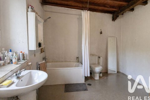 Townhouse for sale in Corvera de Toranzo, Cantabria, Spain 4 bedrooms, 576 sq.m. No. 172553 - photo 17