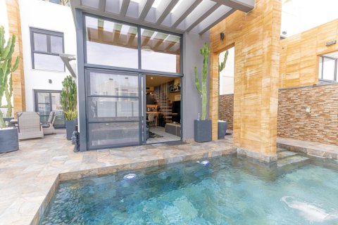 Huvila myytävänä Cabo Roig, Alicante, Espanja, 3 makuuhuonetta, 130 m2 No. 143795 - kuva 20