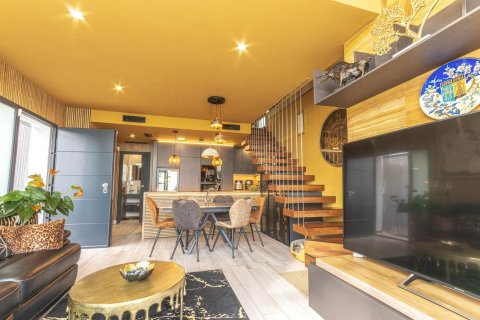 Huvila myytävänä Cabo Roig, Alicante, Espanja, 3 makuuhuonetta, 130 m2 No. 143795 - kuva 1