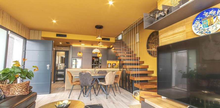 Huvila Cabo Roig, Alicante, Espanja 3 makuuhuonetta, 130 m2 No. 143795