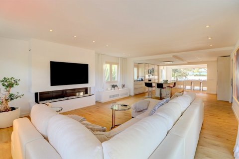 Villa for sale in Santa Ponsa, Mallorca, Spain 4 bedrooms, 400 sq.m. No. 148036 - photo 30