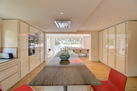 Villa for sale in Santa Ponsa, Mallorca, Spain 4 bedrooms, 400 sq.m. No. 148036 - photo 4