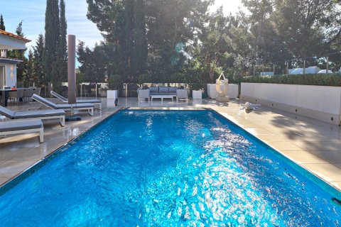 Villa for sale in Santa Ponsa, Mallorca, Spain 4 bedrooms, 400 sq.m. No. 148036 - photo 20