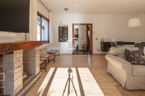 Huvila vuokrattavana Sant Cugat Del Valles, Barcelona, Espanja, 4 makuuhuonetta, 200 m2 No. 151026 - kuva 4