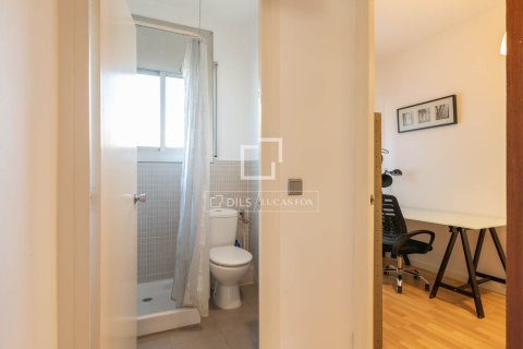 Huvila vuokrattavana Sant Cugat Del Valles, Barcelona, Espanja, 4 makuuhuonetta, 200 m2 No. 151026 - kuva 10