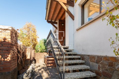 Huvila vuokrattavana Sant Cugat Del Valles, Barcelona, Espanja, 4 makuuhuonetta, 200 m2 No. 151026 - kuva 25