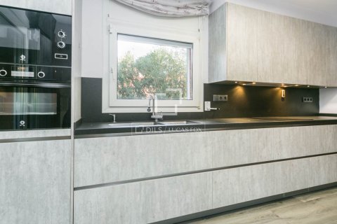 Willa w Gava, Barcelona, Hiszpania 6 sypialni, 244 mkw. nr 151021 – zdjęcie 12