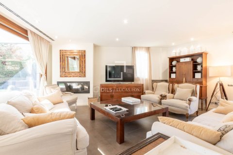 Villa à louer à Sant Cugat Del Valles, Barcelona, Espagne, 6 chambres, 500 m2 No. 151022 - photo 4