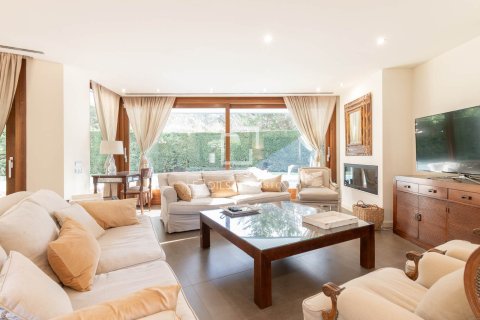 Villa à louer à Sant Cugat Del Valles, Barcelona, Espagne, 6 chambres, 500 m2 No. 151022 - photo 3