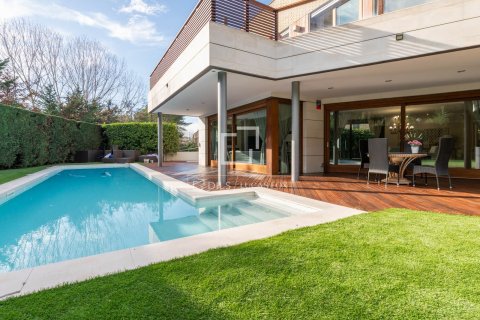 Villa à louer à Sant Cugat Del Valles, Barcelona, Espagne, 6 chambres, 500 m2 No. 151022 - photo 2