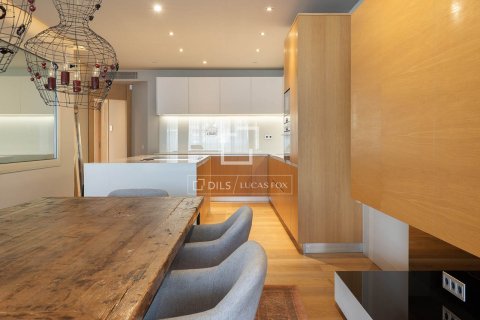 Apartment à louer à Barcelona, Espagne, 6 chambres, 398 m2 No. 151024 - photo 25