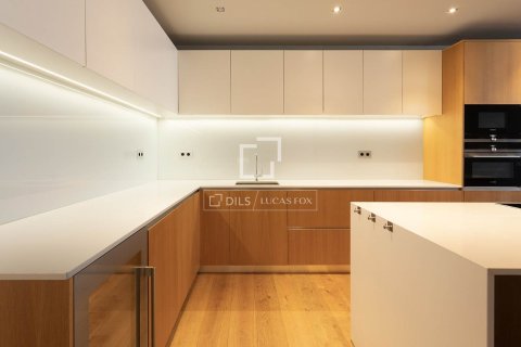 Apartment à louer à Barcelona, Espagne, 6 chambres, 398 m2 No. 151024 - photo 28